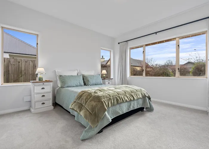 Meadowstone Vista - *